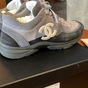 Chanel Interlocking CC logo suede sneakers size 8